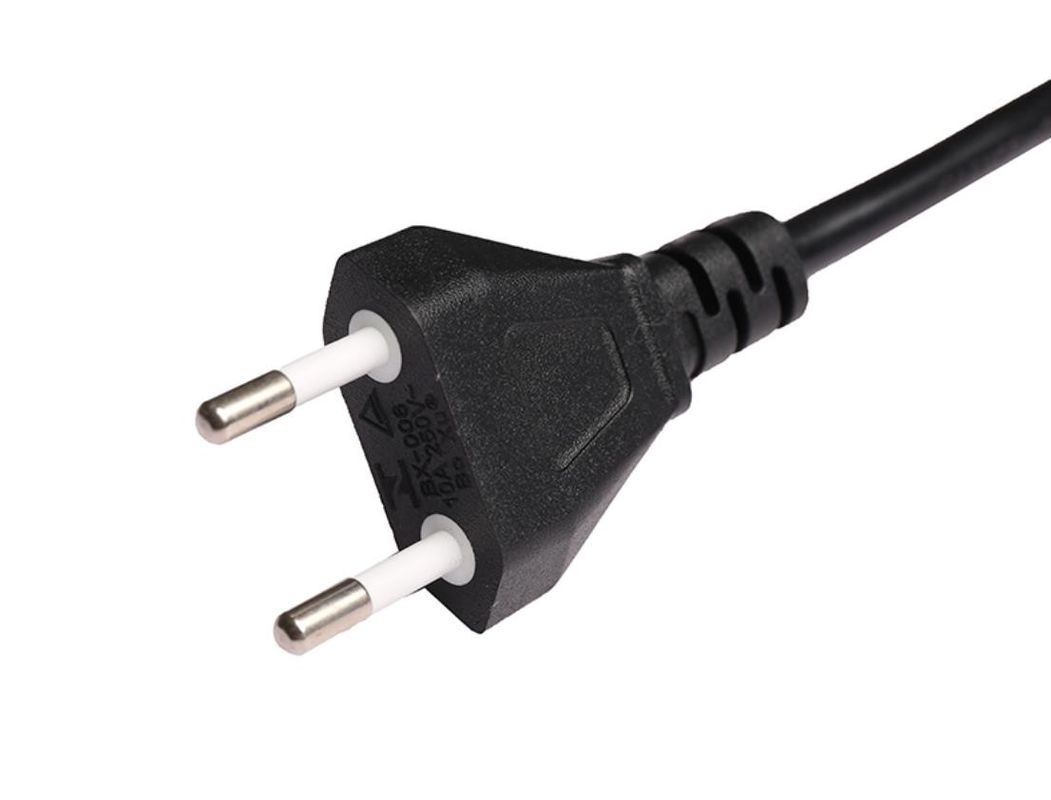 Câble d'alimentation adapté aux besoins du client du Brésil câble de cordon d'alimentation CA de 1,5 m/1,8 m/2 m