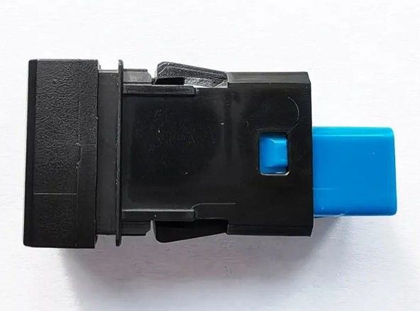 Logo personnalisé DC 12V 3A CAMERA INVERSE LED Commutateur à bouton pour Toyota Square Landcruiser Prado