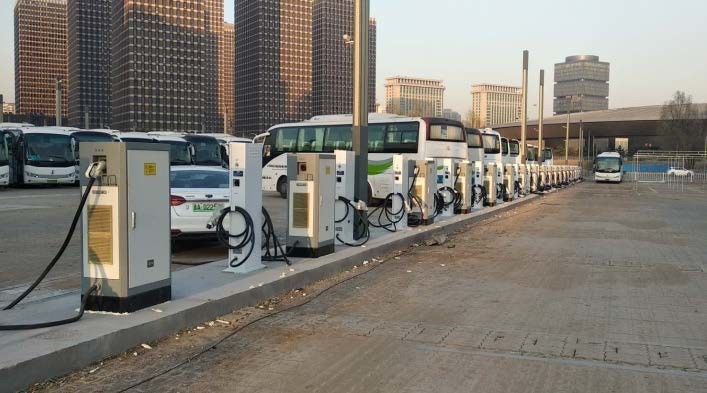Super rapide à double canon 120 kW / 180 kW CCS2 commercial à courant continu chargeur de véhicule électrique OCPP 1.6