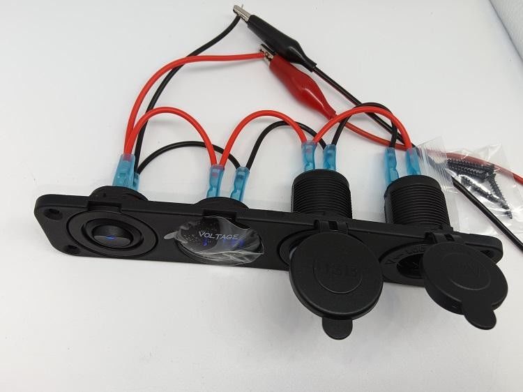 4 en 1 Voltmètre automobile double USB 12V allume-cigarette pour voiture Voltage-mètre avec interrupteur